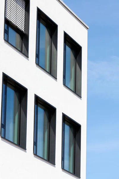 Nouveau Bâtiment Moderne Verre Façade — Photo