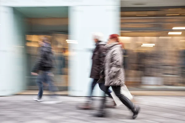 Úmyslné Rozmazaný Obraz Mladých Lidí Nákupním Centru — Stock fotografie