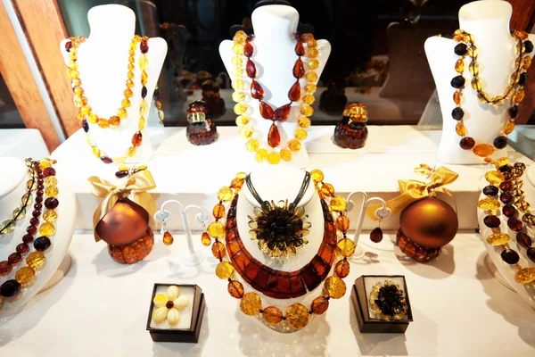 Baltık amber koleksiyonu