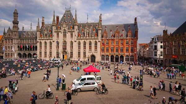 Bruggy Belgie Května 2018 Turisté Místní Obyvatelé Procházejí Slunném Dni — Stock fotografie