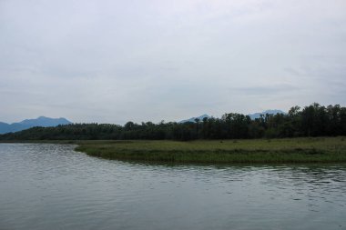 Almanya, Bavyera 'daki Chiemsee Gölü Manzarası