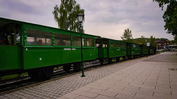 Prien Chiemsee Bavorsko Německo Srpna 2018 Chiemsee Bahn Vlak Auta — Stock fotografie