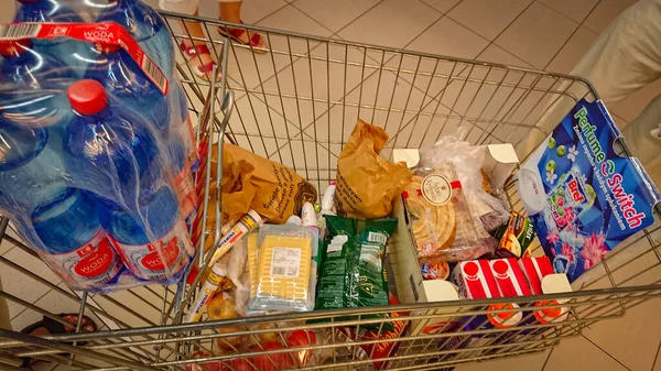 Krakau Polen September 2018 Der Einkaufswagen Supermarkt Ist Voll Mit — Stockfoto