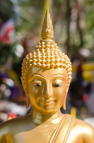 Twarz złota rzeźby Buddy, Tajlandia. — Zdjęcie stockowe