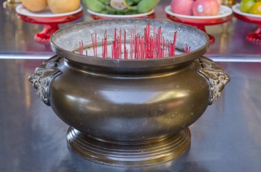 Tütsü brülör Chonburi, Tayland için Çin bir Tapınağı'nda.