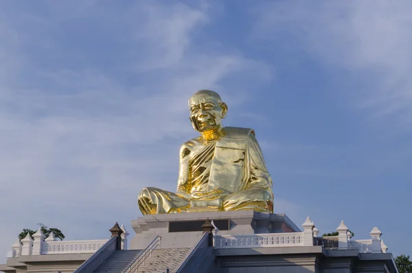 Gold big buddha statue. — Stock Photo, Image