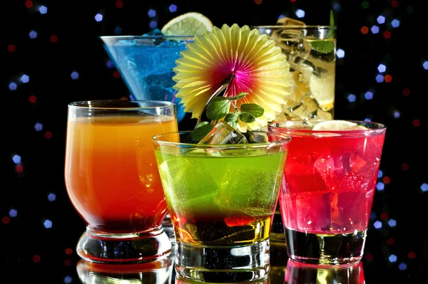 Cocktails — Stockfoto