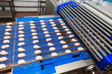 Yarı bitmiş et ürünlerinin üretimi için sıra