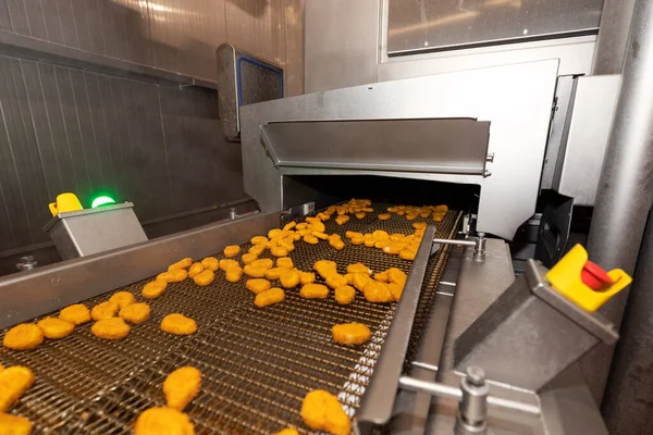 Tavuk nugget üretim hattı