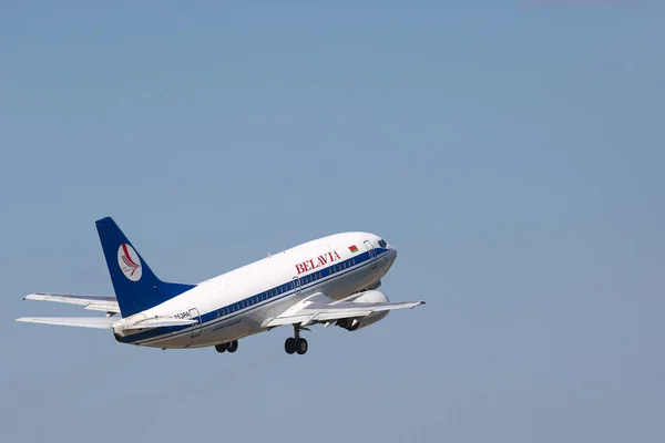 Minsk Belarus May 2021 Belavia Plane Landing Airport — Stock Photo, Image