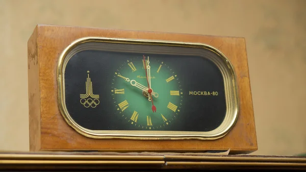 Antyczny zegar z czasów radzieckich — Zdjęcie stockowe