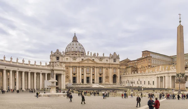 A Catedral de São Pedro no Vaticano — Fotografia de Stock