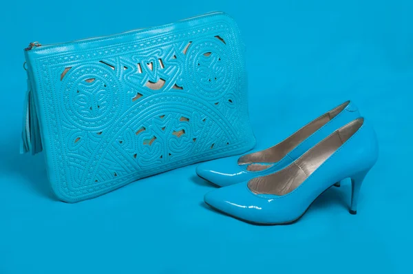 Beautiful blue shoes and handbag — Stock Photo, Image