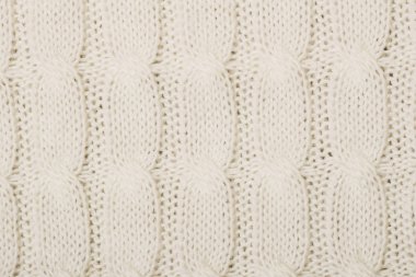 Beyaz doku süsleme ile örme