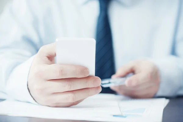 Smartphone and Credit Card in Hands — Stock Photo, Image