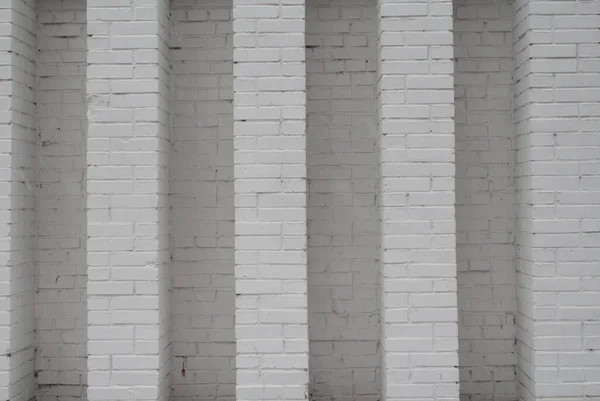 Colunas Tijolo Branco Relevo Fachada Edifício Geometria Arquitetura — Fotografia de Stock
