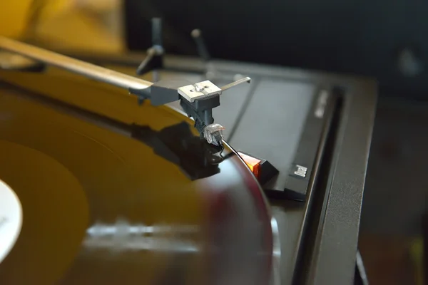 Close up of parts vintage vinyl disk player ready to use. Select — Stock Photo, Image