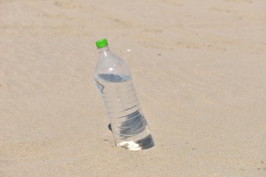 Buz soğuk etiketsiz şişe su ayakta dik serinletici 