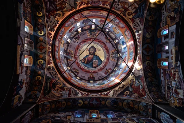 Detail van een orthodoxe kerk ingericht met bijbelse motieven, mura — Stockfoto