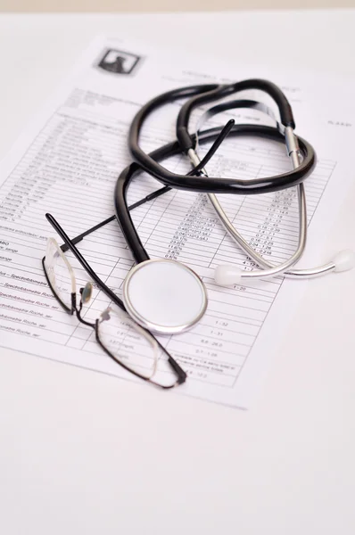 Stethoscope and prescription, close up — Stock Photo, Image