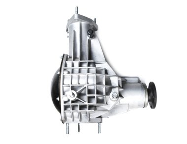 Beyaz arka plan üzerinde izole otomobil parçaları