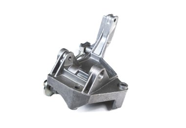 Beyaz arka plan üzerinde izole otomobil parçaları