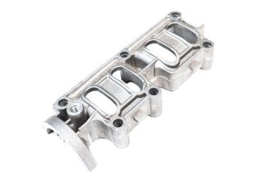 Beyaz arka plan üzerinde izole otomobil parçaları