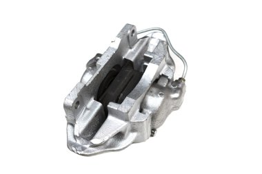 Yastıkları beyaz arka plan üzerinde izole mekanik araç fren sistemi