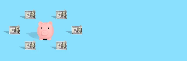 Patroon Van Amerikaanse Dollar Bankbiljetten Roze Spaarvarken Bank Helderblauwe Achtergrond — Stockfoto