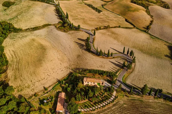 Siena Toscane Landelijke Velden Met Huizen Kronkelende Weg Luchtzicht — Stockfoto