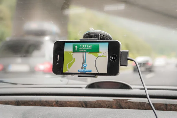 Using smartphone navigation system in car