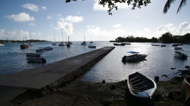 Le petit village de pêcheurs — Video