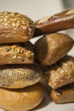 Bun ve tohum olmadan rulo