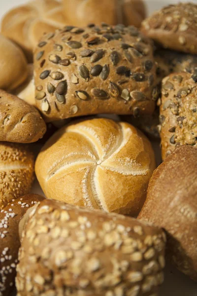 Bun ve tohum olmadan rulo