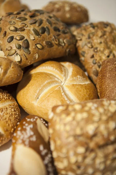 Bun ve tohum olmadan rulo