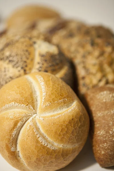 Pão de rolo com e sem semente — Fotografia de Stock