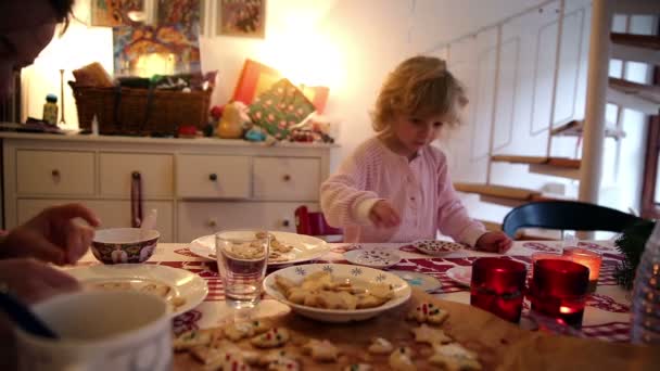 Girl makes cookies on advent first — Stock Video