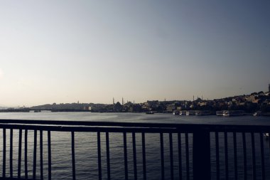  Boğaz nehir köprüsü