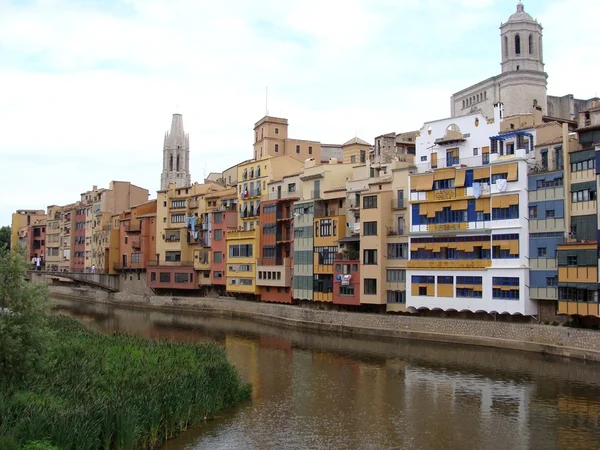 girona, Katalonya, İspanya'nın şehir görüntüsü