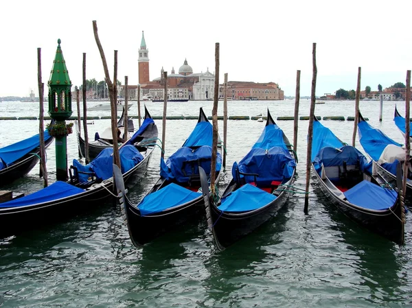 Venedik, İtalya 'da Gondollar