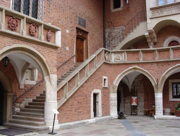 Nádvoří Collegium Maius na Jagellonské univerzitě, Krakov, Polsko — Stock fotografie