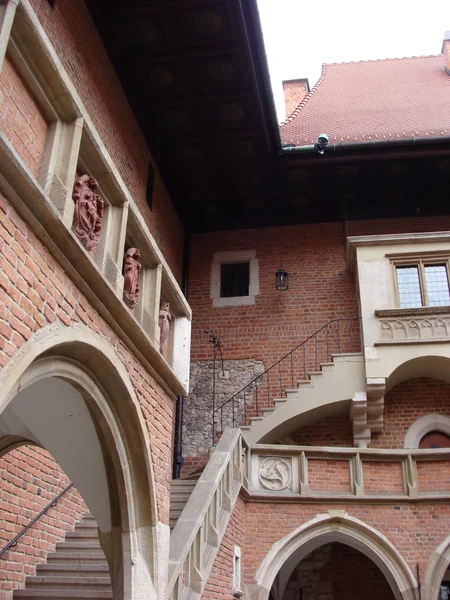 Patio del Collegium Maius en la Universidad de Jagellonian, Cracovia, Polonia — Foto de Stock