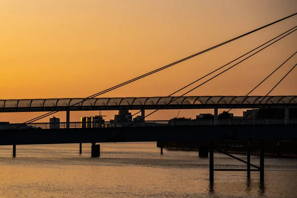 Sonnenuntergang Fluss Clyde Glasgow Schottland Mit Brückensilhouette Und Kopierraum — Stockfoto