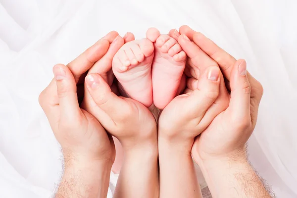 Hands of parents — Stock Photo, Image