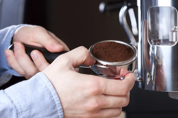 Coffee preparation — Stock Photo, Image