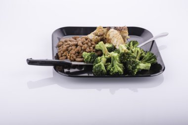 Tavuk brokoli ve fasulye