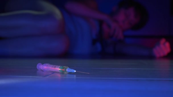 ヘロイン注射女性ストック動画 ロイヤリティフリーヘロイン注射女性動画 Depositphotos