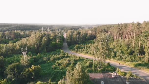 Mulher de bicicleta. Treinamento de ciclista profissional em bicicleta de estrada. Ciclismo e triatlo — Vídeo de Stock