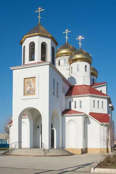 Vityazevo, Russia - March 17, 2016: The Church of St. George in the village of Vityazevo, a suburb of Anapa — Stock Photo, Image