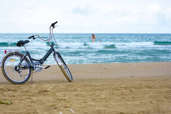 Bike Stands Sandy Sea Beach — Stock Photo, Image